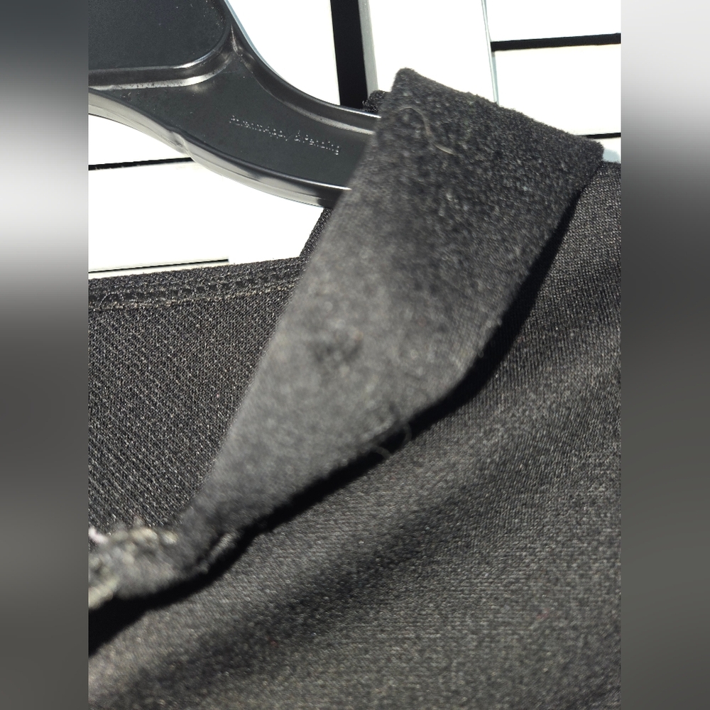 Women's M Black Cropped Zip-Up Hoodie - Picture 4 of 12